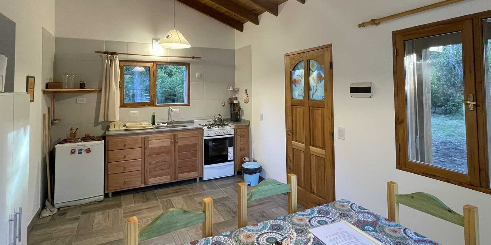 Cocina equipada de una cabaña